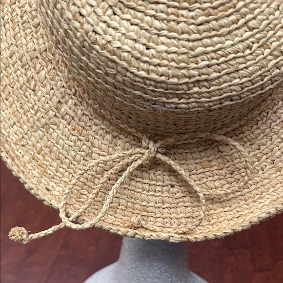 Vintage Woven Straw Sun Hat, Straight out of a 90s RomCom - Picture 9 of 13